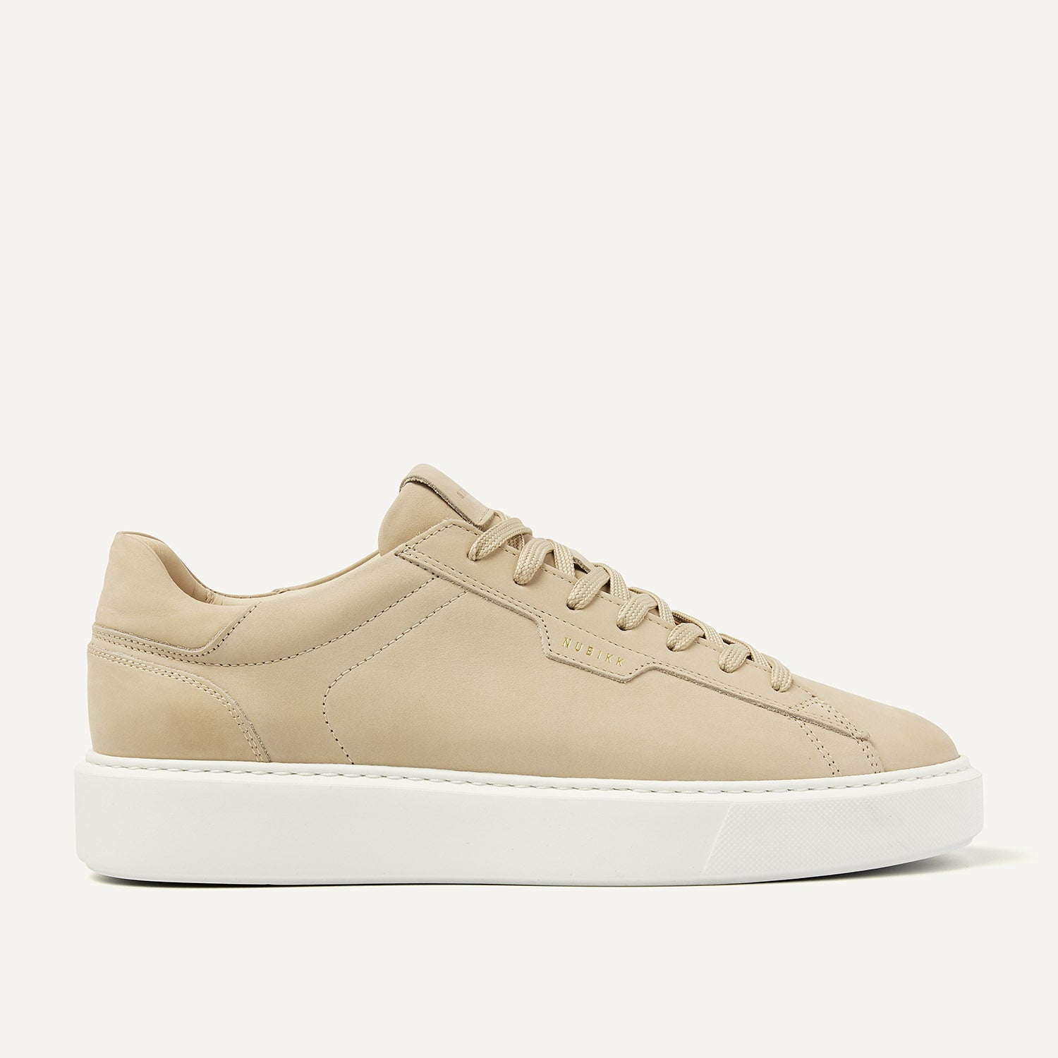 Sneaker im Karomuster