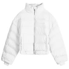 Klassische weiße Pufferjacke